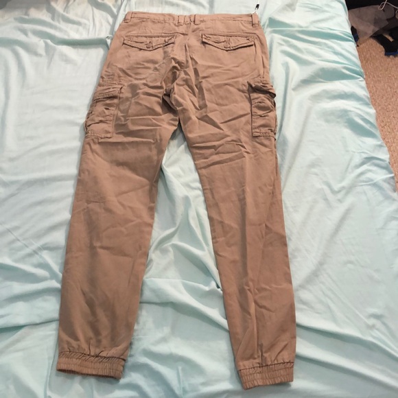 Tan joggers. - Picture 2 of 5